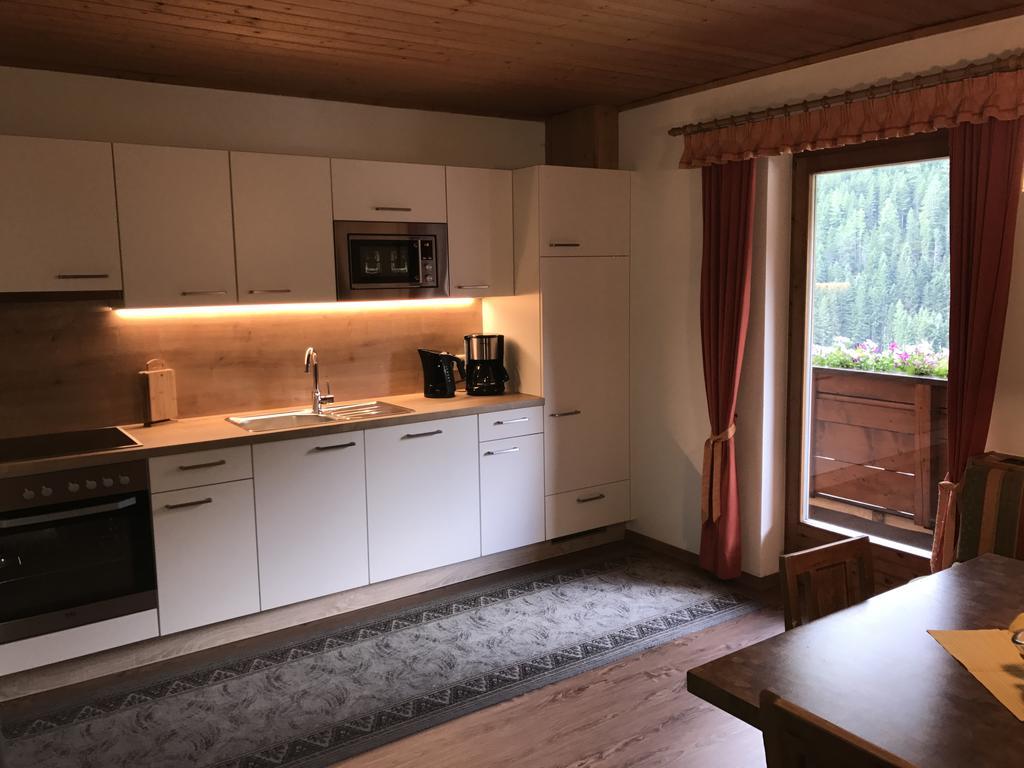 Haus Marita Apartment Sankt Leonhard im Pitztal Exterior photo